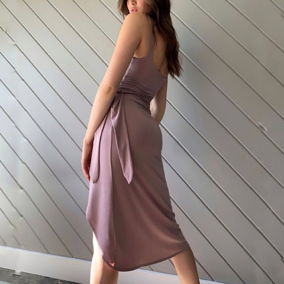 Wilfred Free (Aritzia) Saturn Dress in Dusty Mauve Size L - Picture 3 of 9